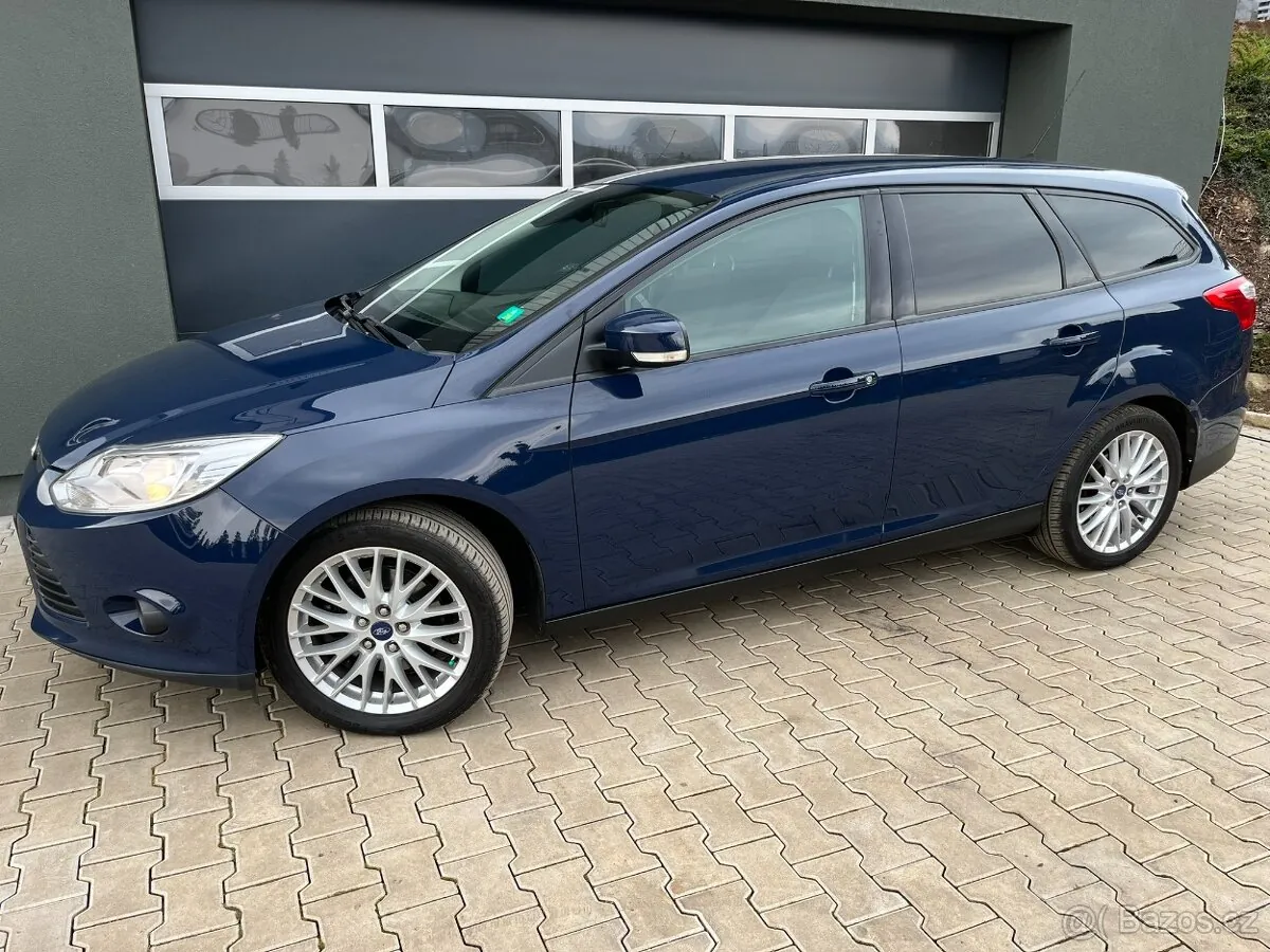 Ford Focus 2014 photo 3
