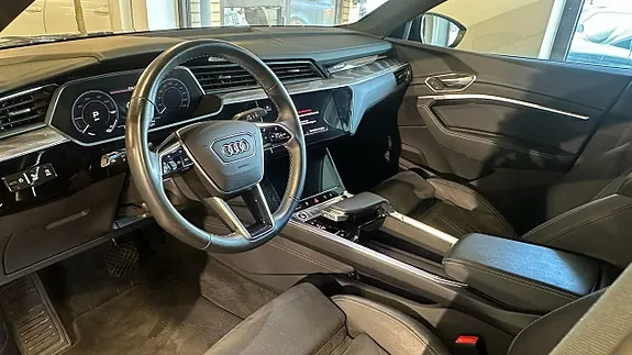 Audi Q8 E-Tron 2024 photo 4