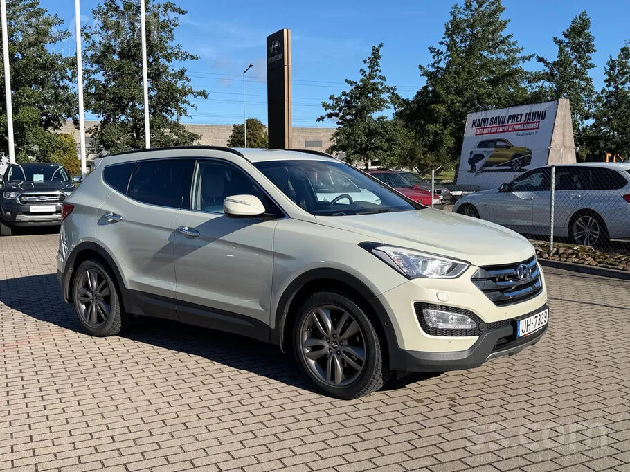 Hyundai Santa Fe 2013 photo 4
