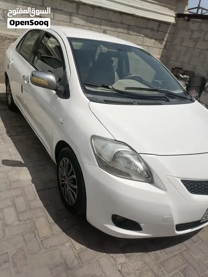 Toyota Yaris 2009 photo 3