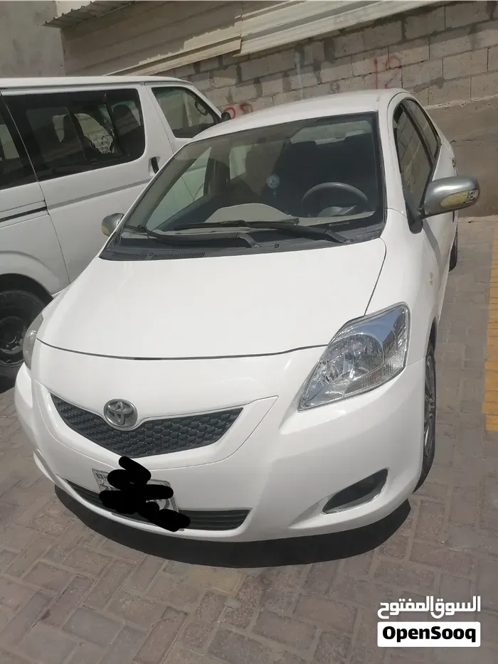 Toyota Yaris 2009 photo 2