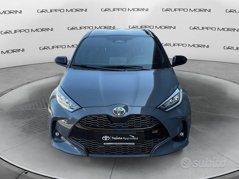 Toyota Yaris 2025 photo 2