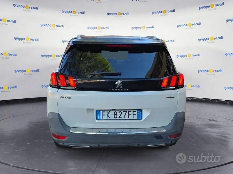Peugeot 5008 2017 photo 4