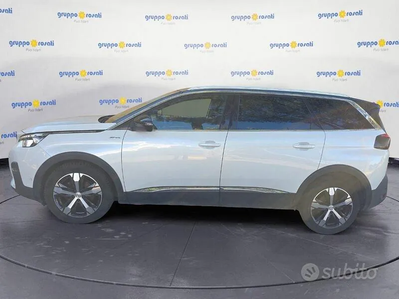 Peugeot 5008 2017 photo 2