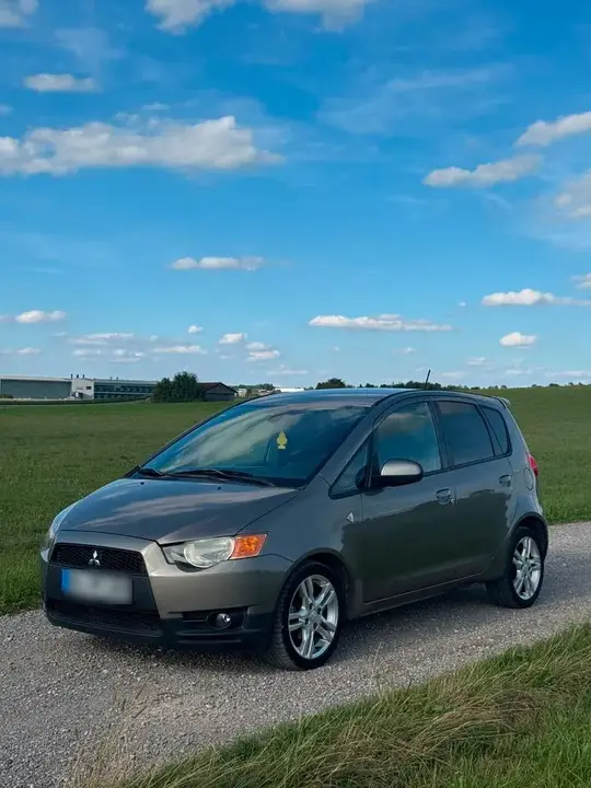 Mitsubishi Colt