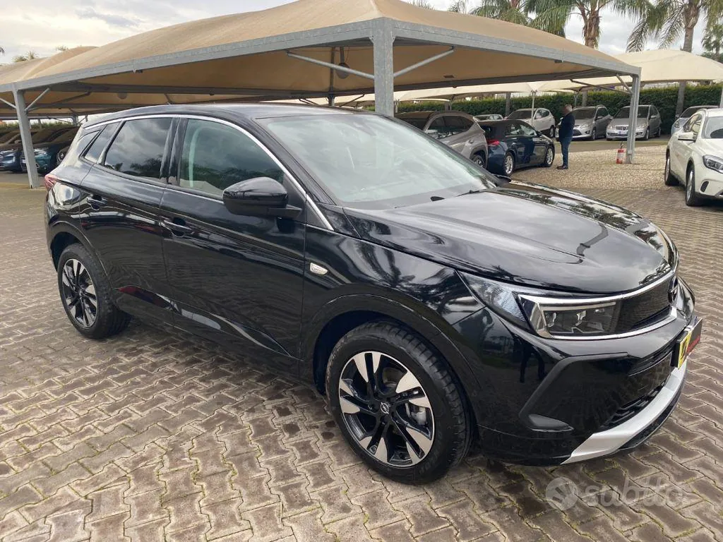 Opel Grandland 2022 photo 2