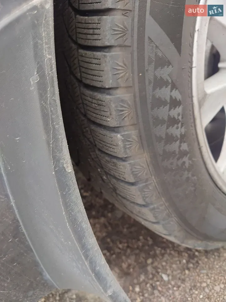 BMW 5 Series 2011 photo 4