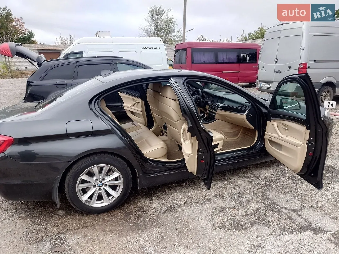 BMW 5 Series 2011 photo 5