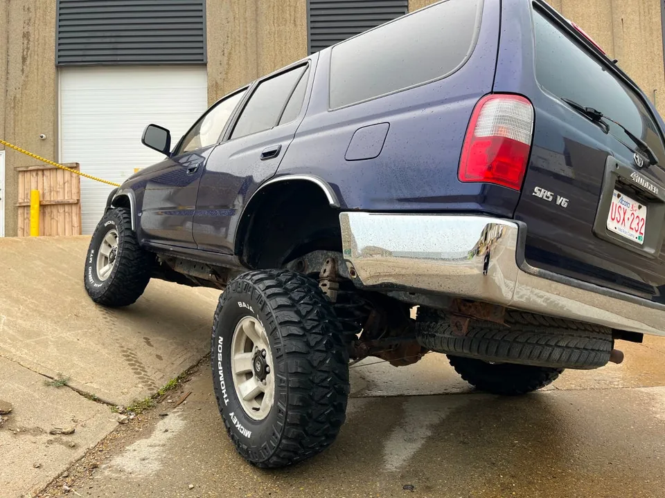 Toyota 4Runner 1997 photo 3