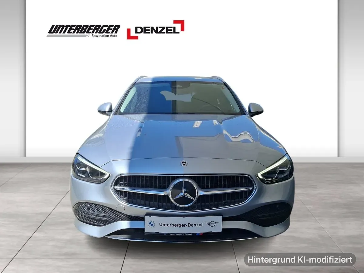 Mercedes-Benz C-Class 2023 photo 2
