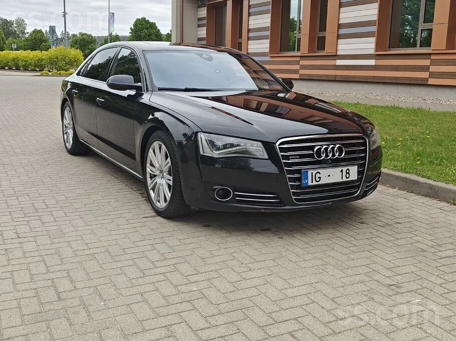 Audi A8 2013 photo 5