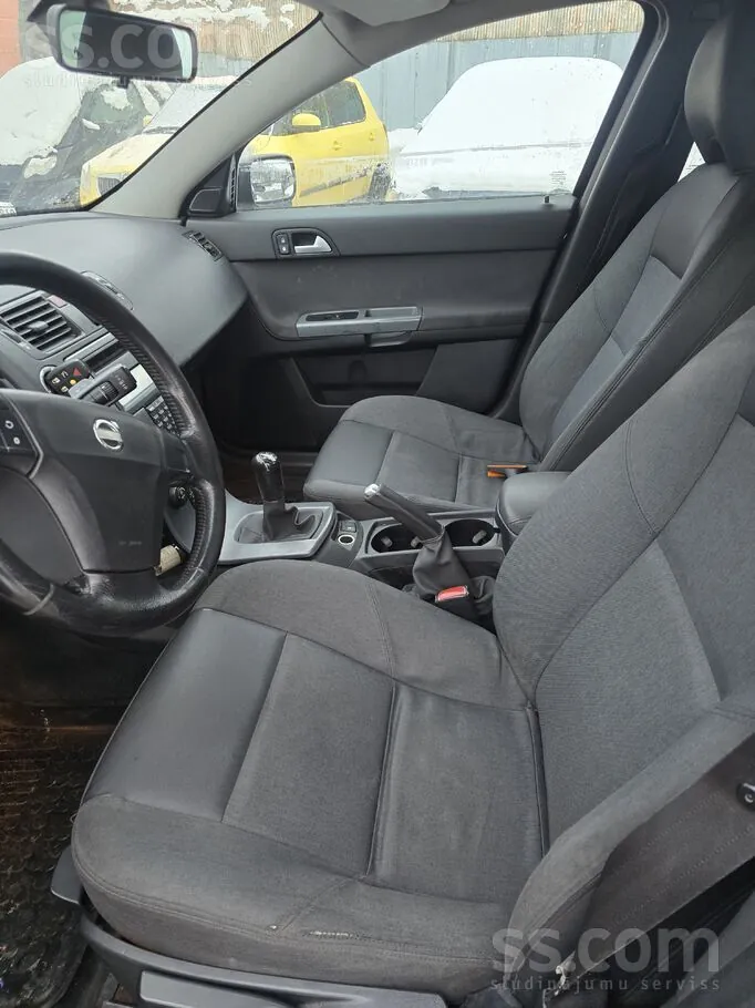 Volvo V50 2004 photo 4