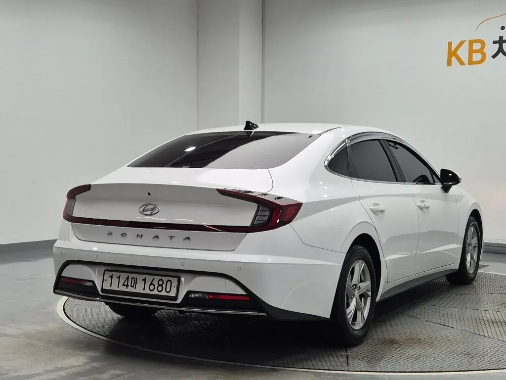 Hyundai Sonata 2022 photo 3