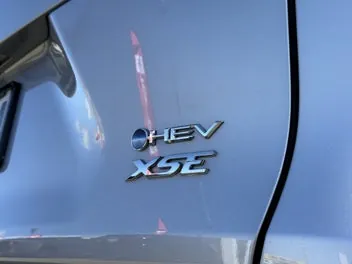 Toyota Rav4 2025 photo 3