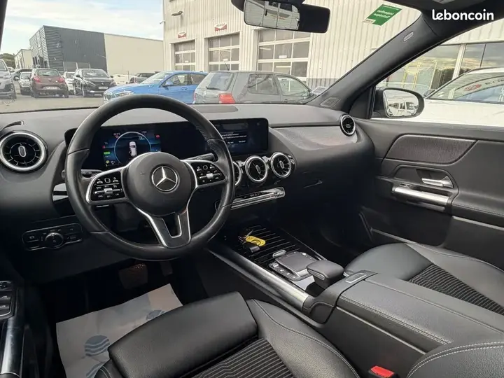 Mercedes-Benz Gla 2022 photo 2