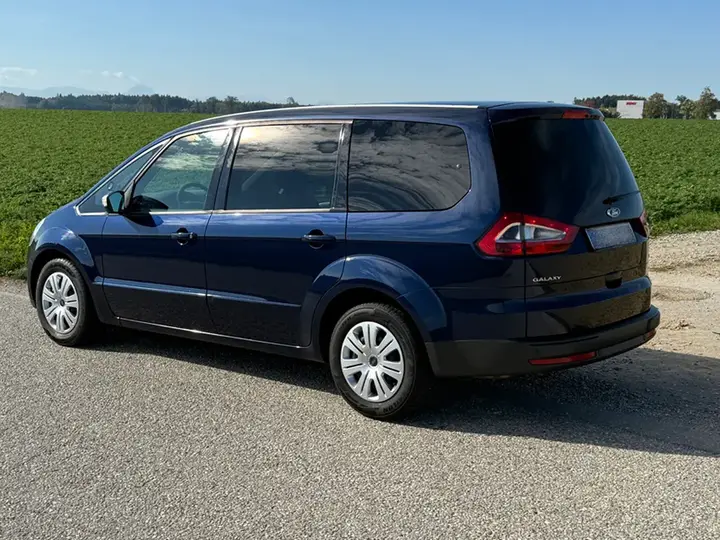 Ford Galaxy 2009 photo 2