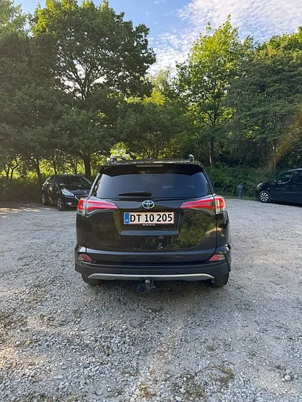 Toyota Rav4 2018 photo 4