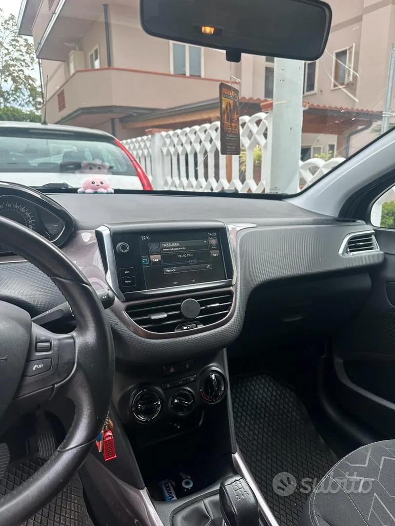 Peugeot 2008 2015 photo 3