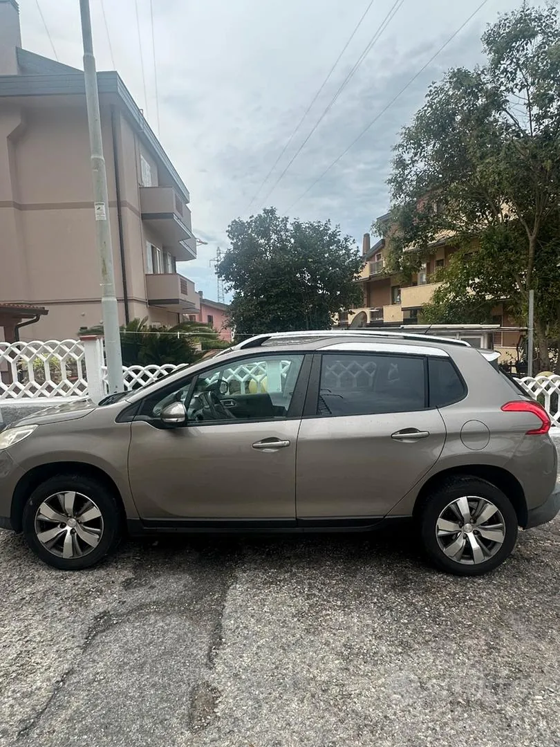 Peugeot 2008 2015 photo 5