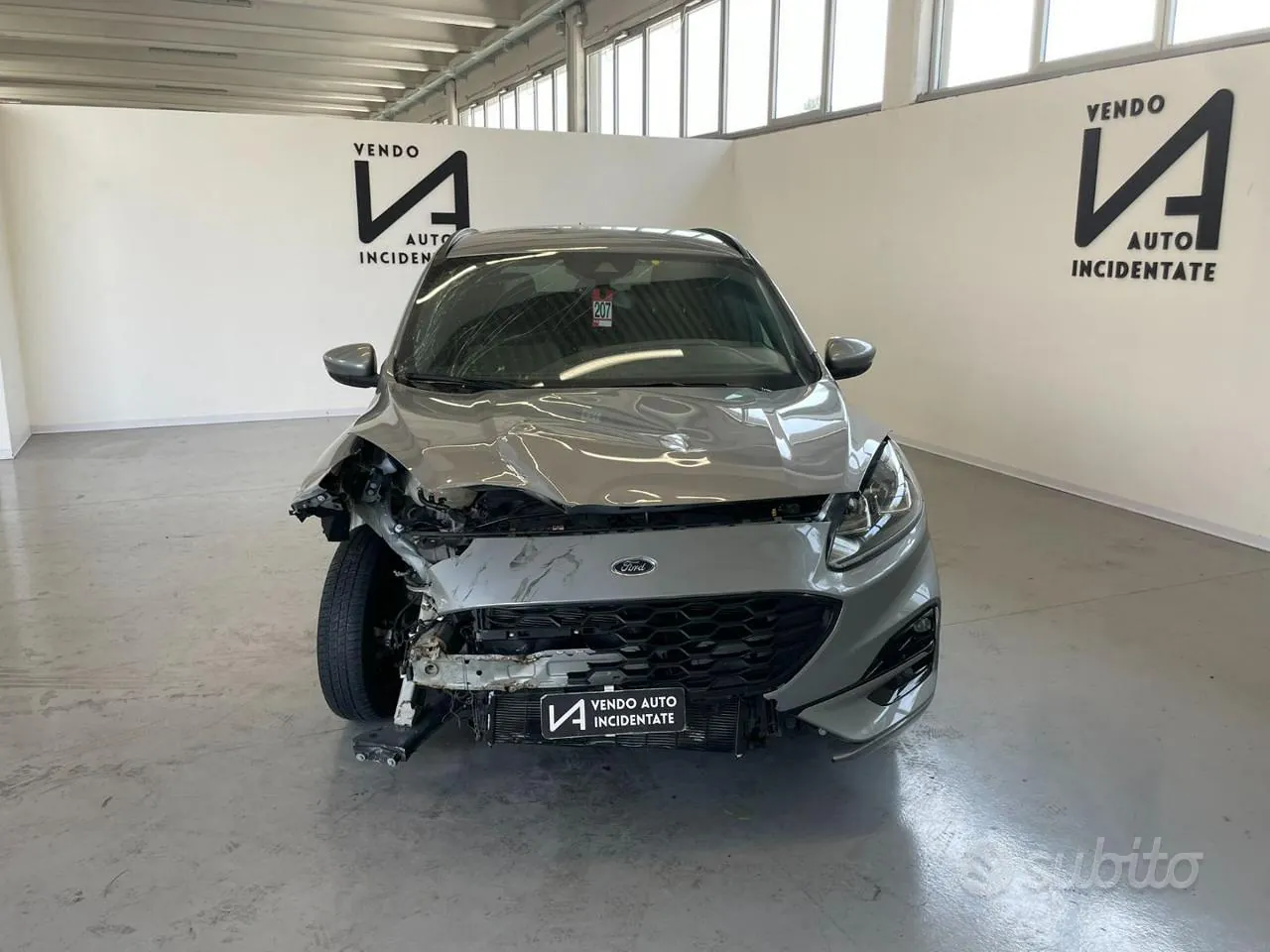 Ford Kuga 2024 photo 2