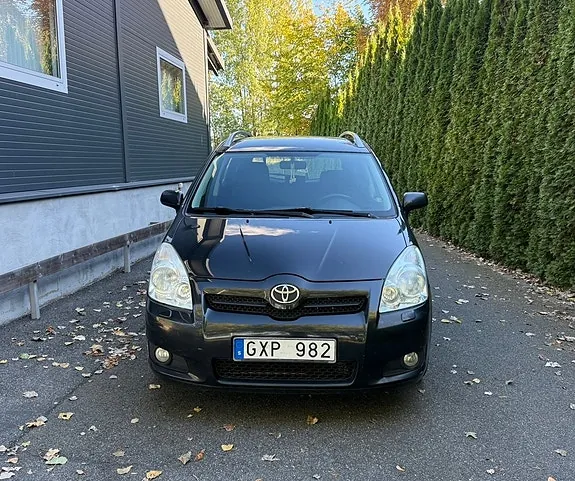 Toyota Corolla Verso 2008 photo 2