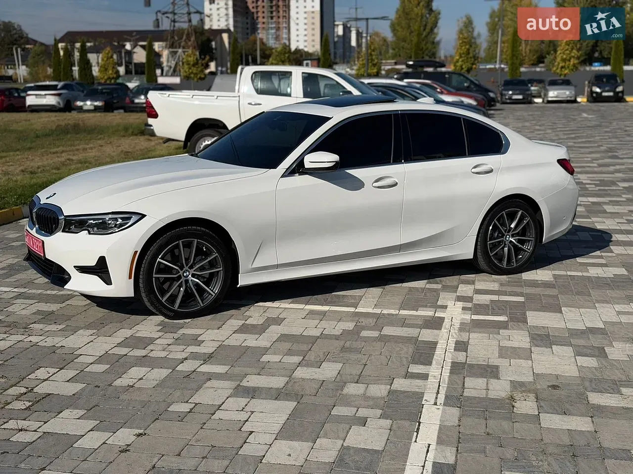 BMW 3 Series 2021 photo 4