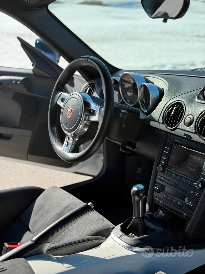 Porsche Cayman 2011 photo 5