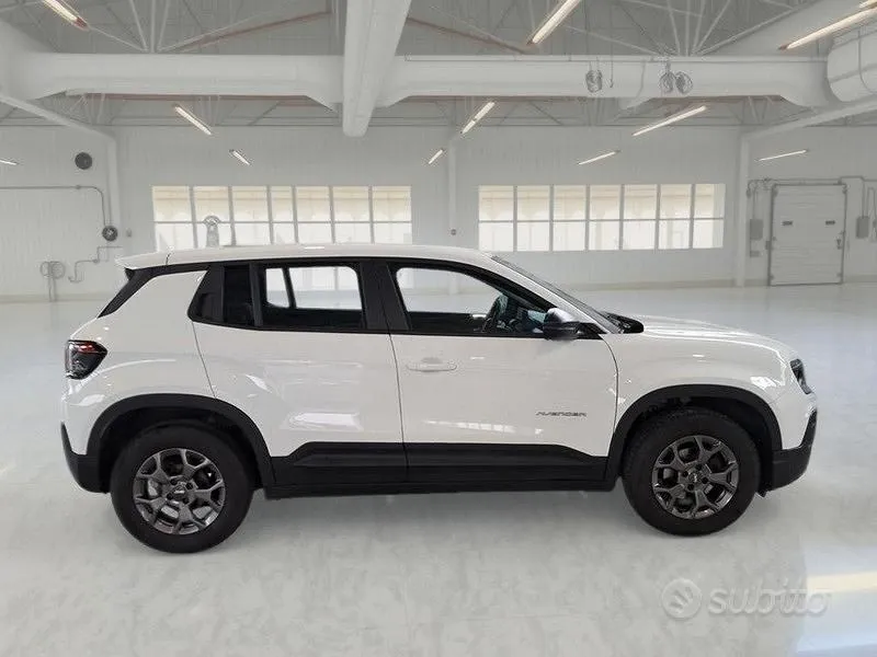 Jeep Avenger 2023 photo 3