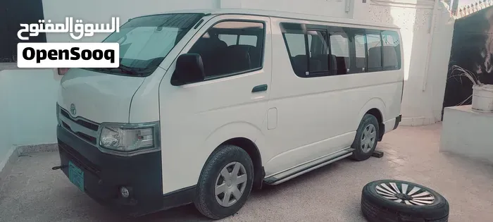 Toyota Hiace 2008 photo 4