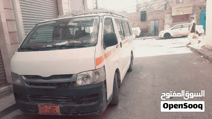Toyota Hiace 2008 photo 3
