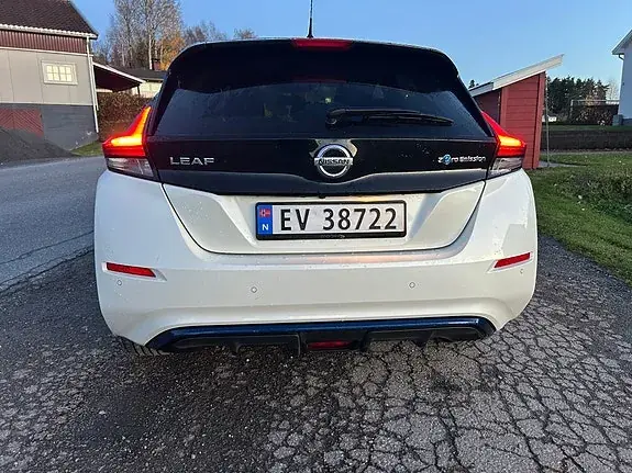 Nissan Leaf 2018 photo 5
