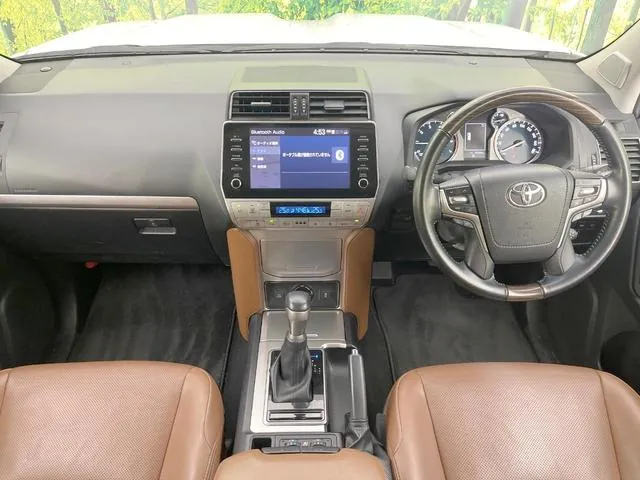 Toyota Land Cruiser Prado 2022 photo 2