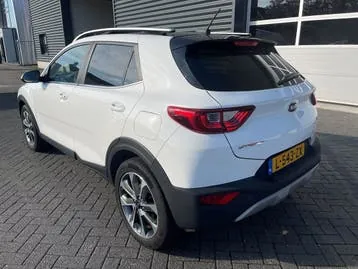Kia Stonic 2018 photo 3