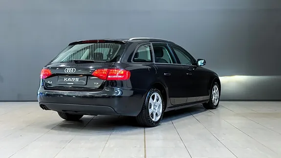 Audi A4 2011 photo 5