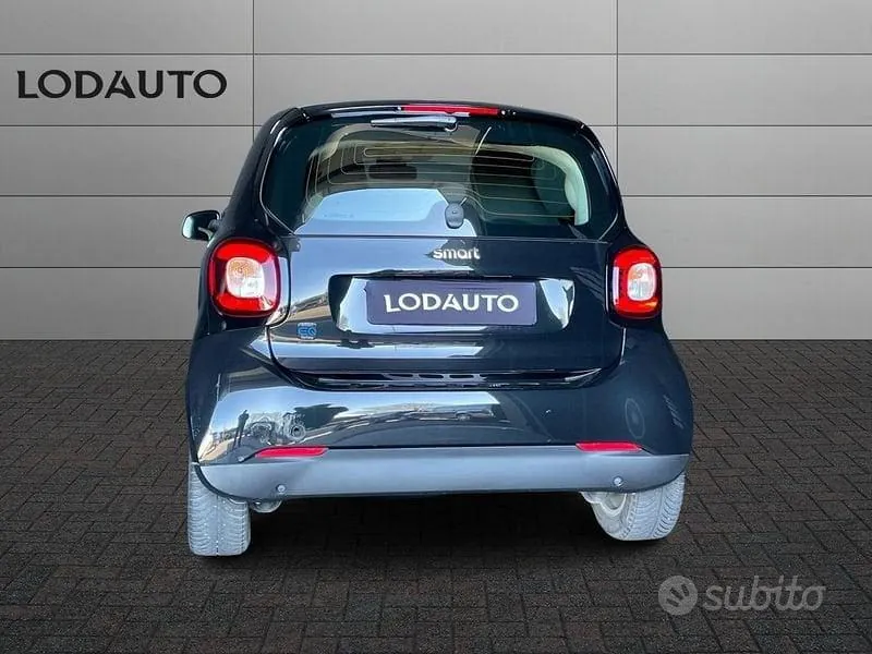 Smart Fortwo 2022 photo 4