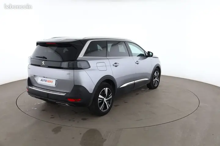 Peugeot 5008 2024 photo 3
