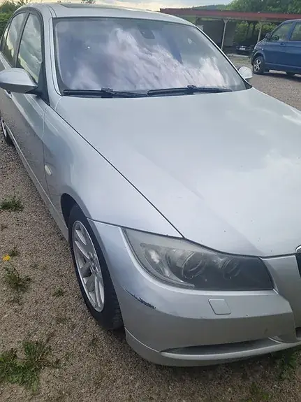 BMW 318D 2008 photo 2