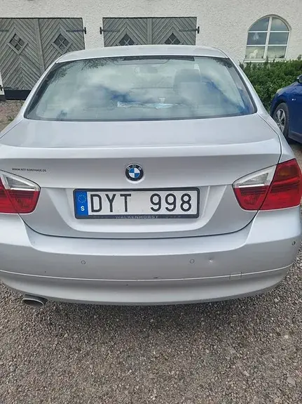 BMW 318D 2008 photo 3
