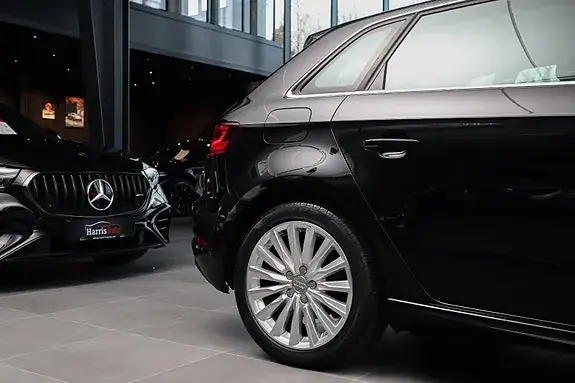 Audi A3 2015 photo 4