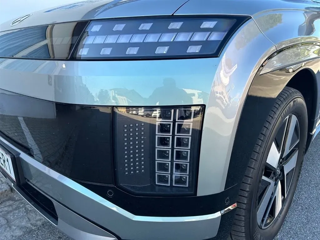 Hyundai Ioniq 9 2025 photo 3