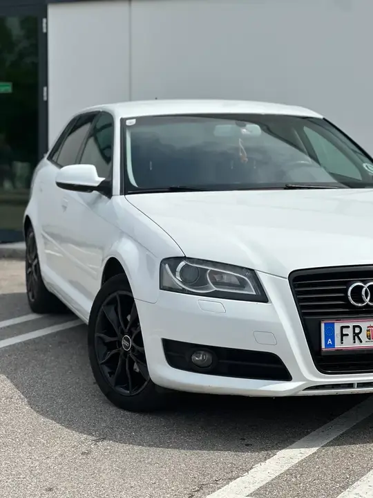 Audi A3 2011 photo 3