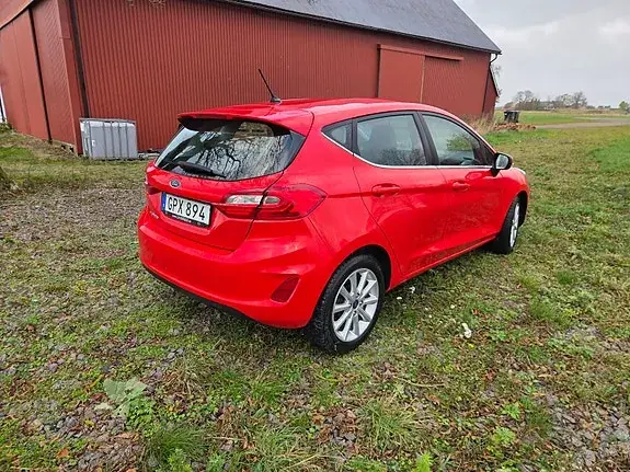 Ford Fiesta 2018 photo 2