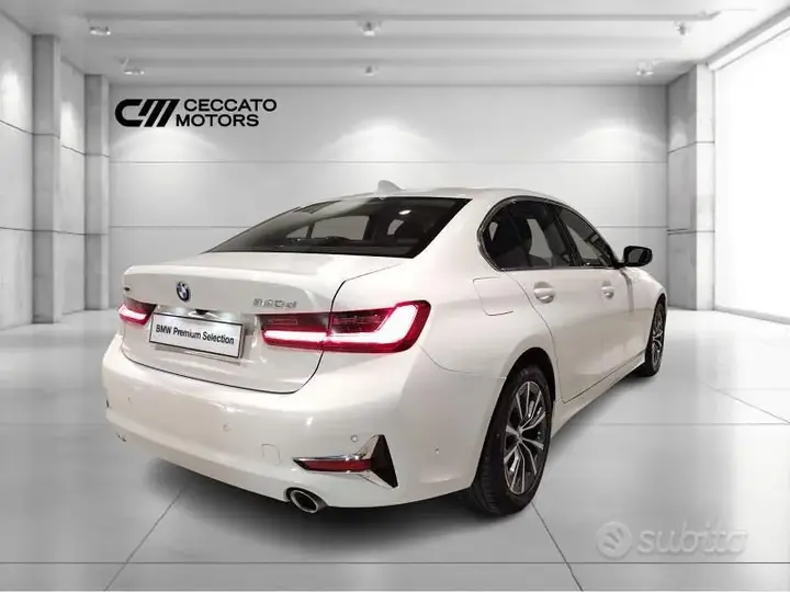 BMW 3 Series 2019 photo 3