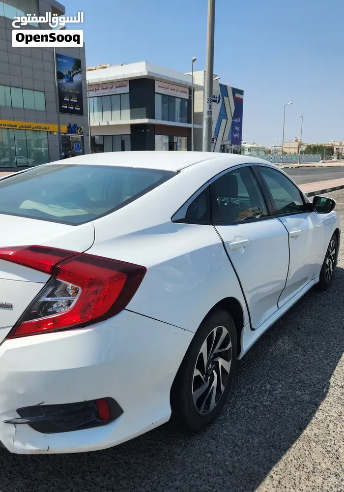 Honda Civic 2017 photo 3