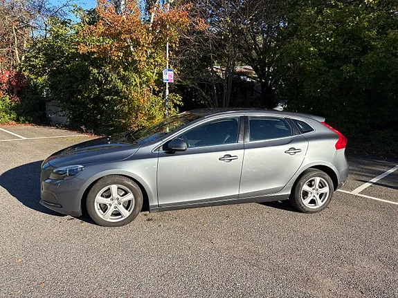 Volvo V40 2016 photo 2