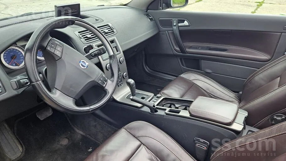 Volvo C70 2011 photo 4