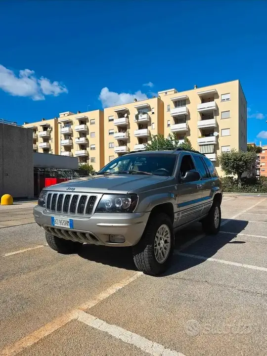 Jeep Grand Cherokee 2002 photo 2