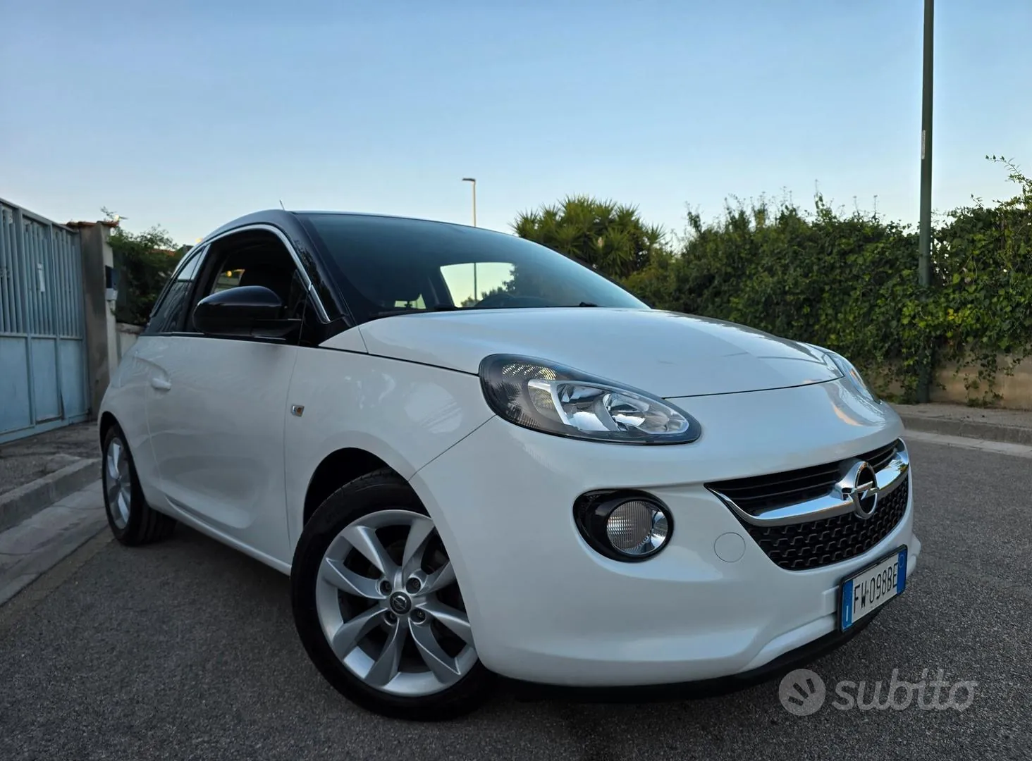 Opel Adam