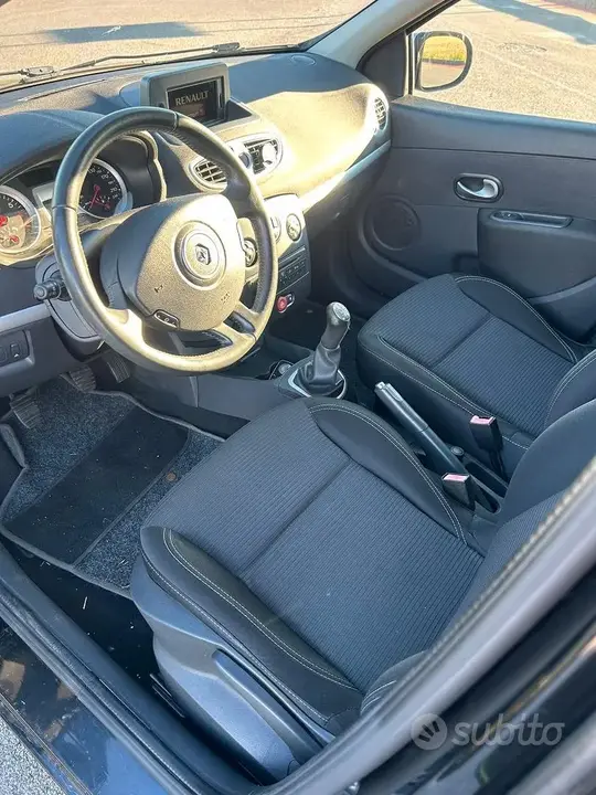 Renault Clio 2013 photo 5
