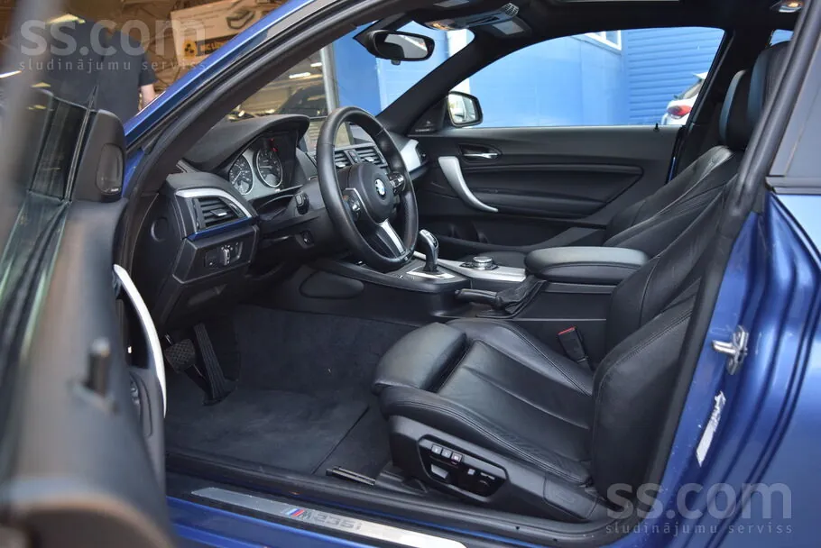 BMW M235I 2015 photo 3